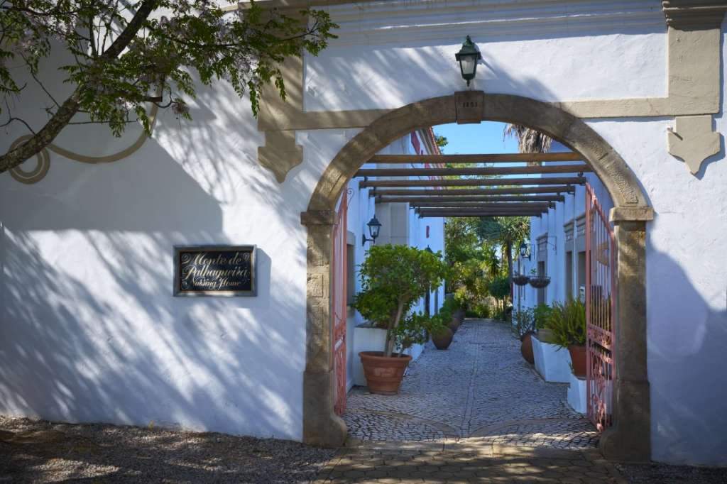 Entry to the Nursing Home - Monte da Palhagueira Retirement Village in the Algarve