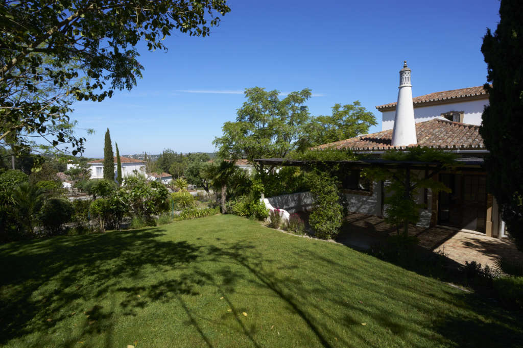 Private Garden - Monte da Palhagueira Retirement Village in the Algarve